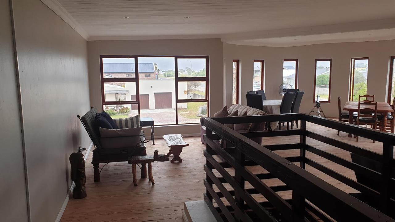 Hotel Stonehouse On Main Struisbaai Esterno foto