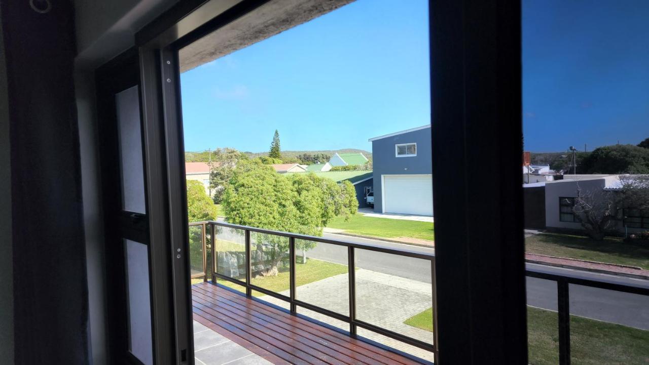 Hotel Stonehouse On Main Struisbaai Esterno foto